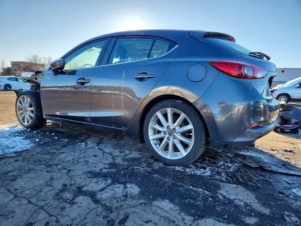 3MZBN1M37HM148575 2017 MAZDA 3 - Image 2