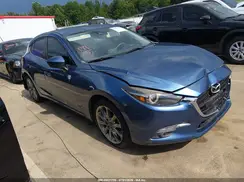 3MZBN1M37JM160201 2018 MAZDA 3
