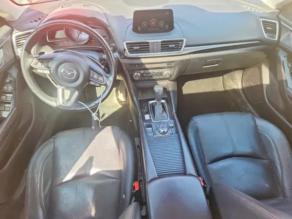 3MZBN1M37JM167942 2018 MAZDA 3 - Image 8