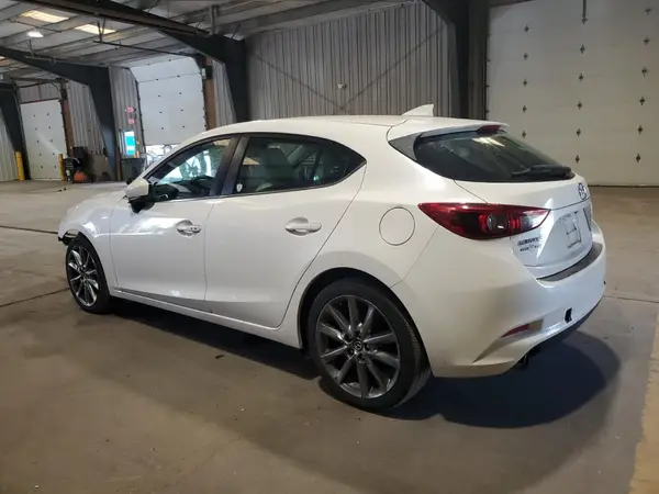 3MZBN1M37JM180254 2018 MAZDA 3 - Image 2