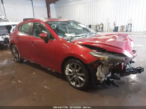 3MZBN1M37JM181176 2018 MAZDA 3 - Image 1
