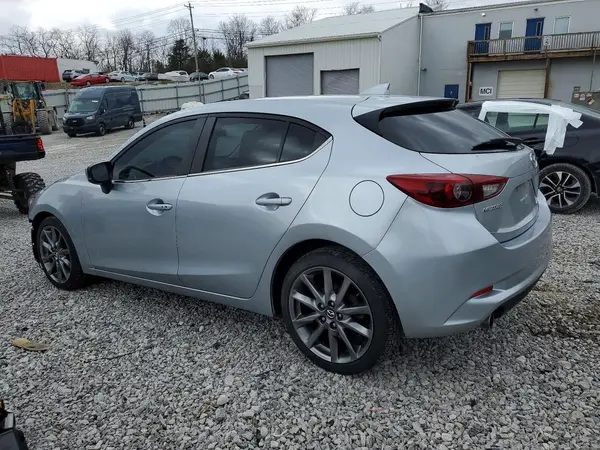 3MZBN1M37JM263358 2018 MAZDA 3 - Image 2