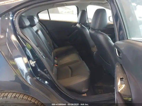 3MZBN1M37JM269239 2018 MAZDA 3 - Image 8