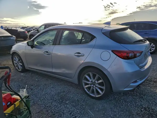 3MZBN1M38HM134250 2017 MAZDA 3 - Image 2