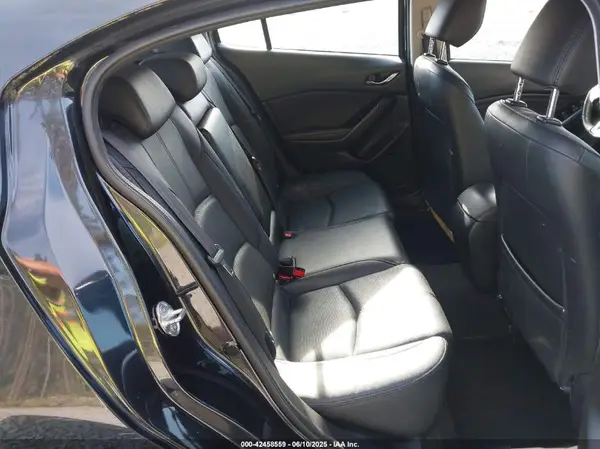 3MZBN1M38JM173555 2018 MAZDA 3 - Image 8