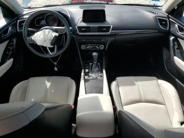 3MZBN1M38JM195247 2018 MAZDA 3 - Image 8