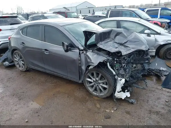 3MZBN1M38JM215397 2018 MAZDA 3 - Image 1