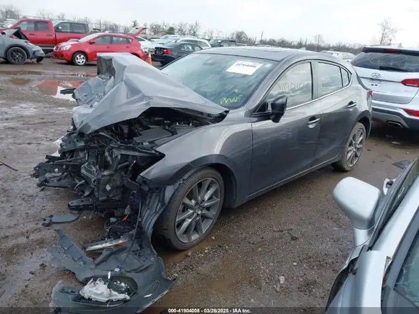 3MZBN1M38JM215397 2018 MAZDA 3 - Image 2