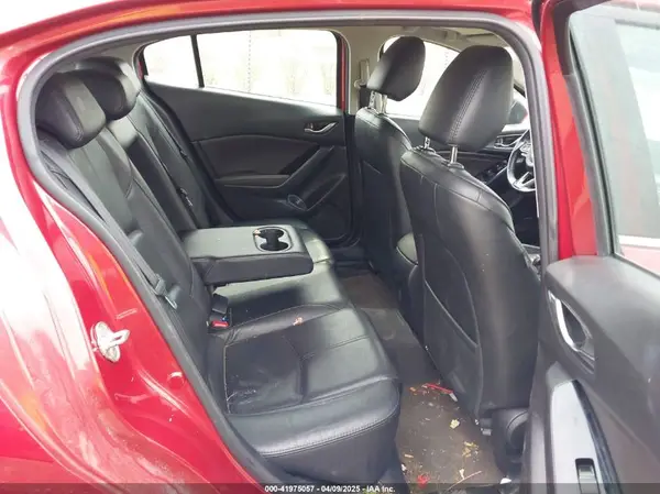 3MZBN1M38JM240073 2018 MAZDA 3 - Image 8