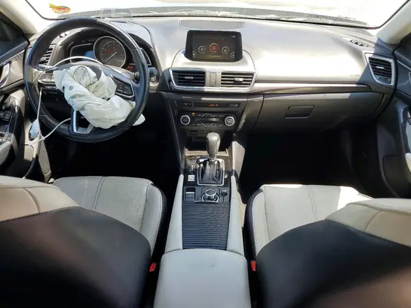 3MZBN1M38JM273221 2018 MAZDA 3 - Image 8