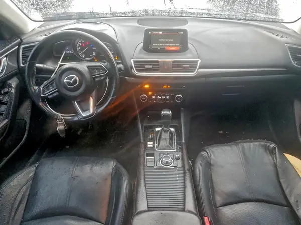 3MZBN1M39JM173984 2018 MAZDA 3 - Image 8