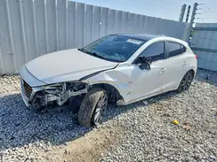 3MZBN1M39JM175962 2018 MAZDA 3