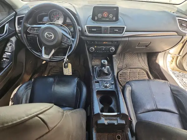 3MZBN1M39JM175962 2018 MAZDA 3 - Image 8