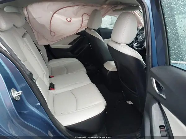 3MZBN1M39JM202044 2018 MAZDA 3 - Image 8