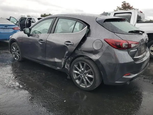 3MZBN1M39JM248117 2018 MAZDA 3 - Image 2