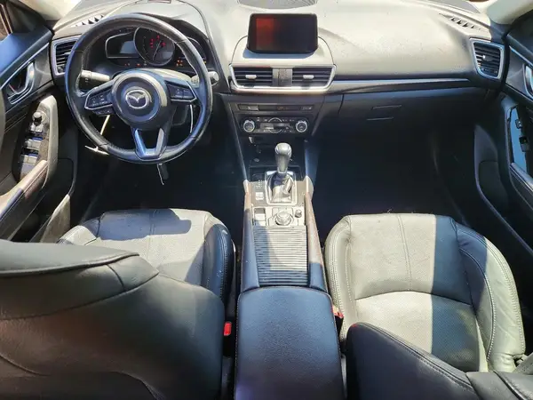3MZBN1M39JM257304 2018 MAZDA 3 - Image 8