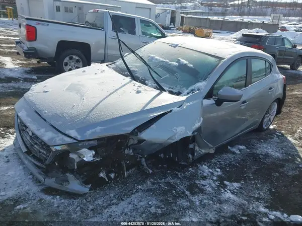 3MZBN1M3XHM133424 2017 MAZDA 3 - Image 2
