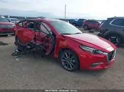 3MZBN1M3XJM169555 2018 MAZDA 3