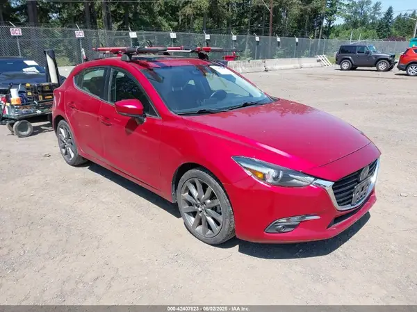 3MZBN1M3XJM172875 2018 MAZDA 3 - Image 1