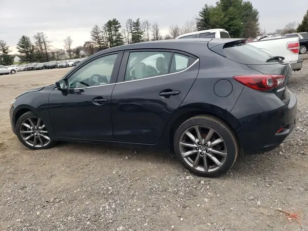 3MZBN1M3XJM175193 2018 MAZDA 3 - Image 2