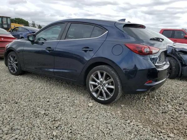 3MZBN1M3XJM264519 2018 MAZDA 3 - Image 2