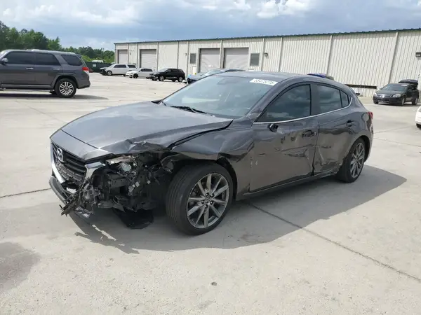 3MZBN1M3XJM265301 2018 MAZDA 3 - Image 1