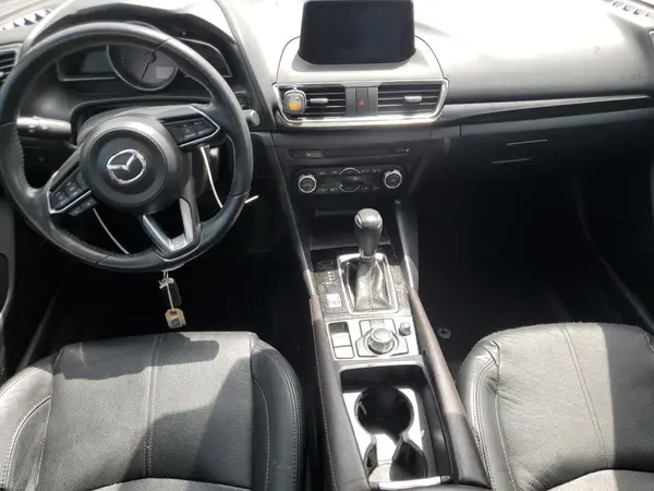 3MZBN1M3XJM265301 2018 MAZDA 3 - Image 8