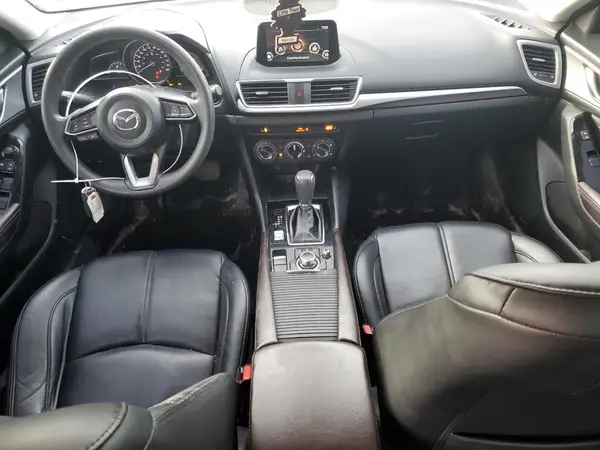 3MZBN1T73JM222407 2018 MAZDA 3 - Image 8