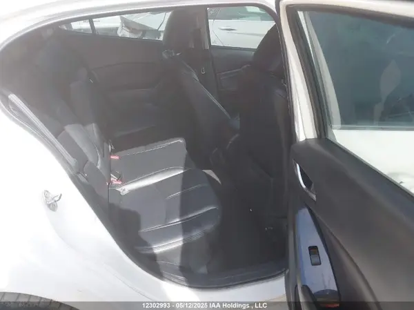 3MZBN1T79HM141423 2017 MAZDA 3 - Image 8