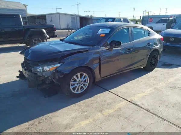 3MZBN1U70HM101715 2017 MAZDA 3 - Image 2