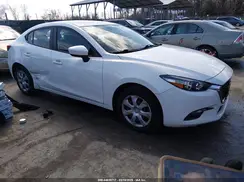 3MZBN1U70HM105537 2017 MAZDA 3