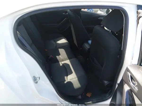 3MZBN1U70HM105537 2017 MAZDA 3 - Image 8