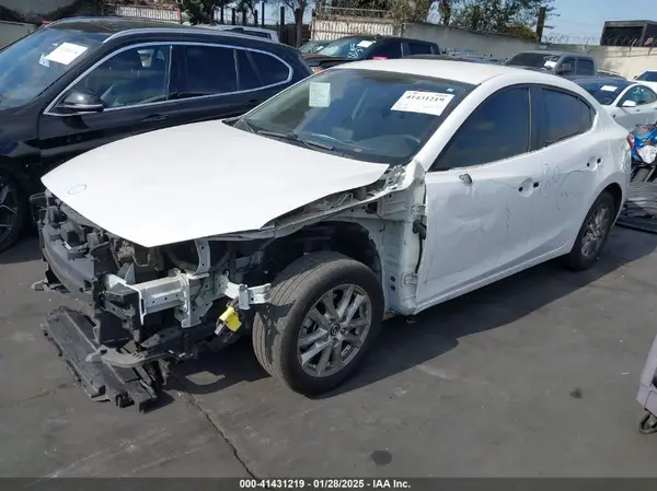 3MZBN1U70HM107465 2017 MAZDA 3 - Image 2