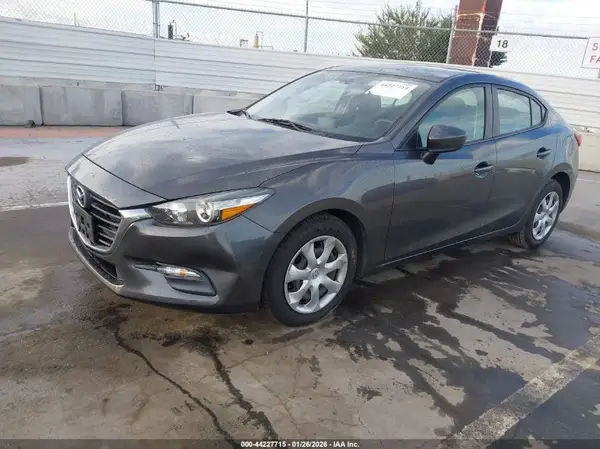 3MZBN1U70HM108566 2017 MAZDA 3 - Image 2