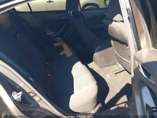 3MZBN1U70HM112472 2017 MAZDA 3 - Image 8