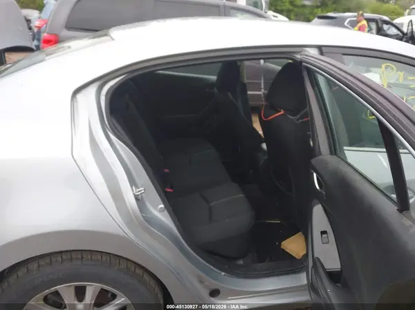 3MZBN1U70HM149747 2017 MAZDA 3 - Image 8
