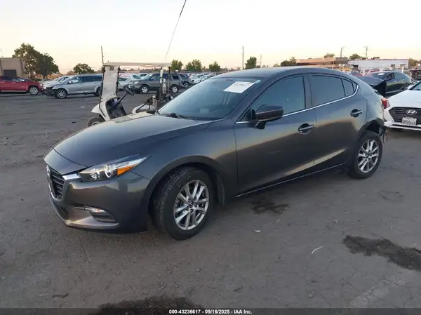 3MZBN1U70HM152549 2017 MAZDA 3 - Image 2