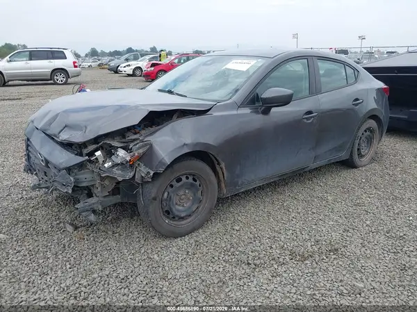 3MZBN1U70JM165789 2018 MAZDA 3 - Image 2
