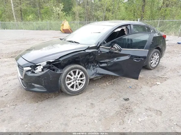 3MZBN1U70JM166330 2018 MAZDA 3 - Image 2