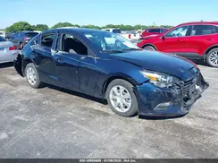 3MZBN1U70JM167641 2018 MAZDA 3