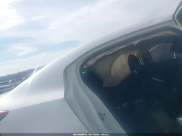 3MZBN1U70JM169924 2018 MAZDA 3 - Image 8