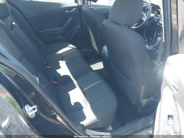 3MZBN1U70JM175528 2018 MAZDA 3 - Image 8