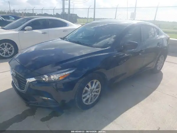3MZBN1U70JM176758 2018 MAZDA 3 - Image 2