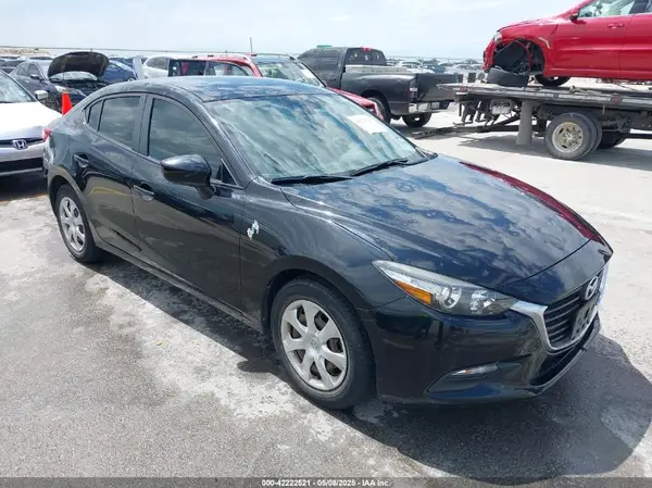3MZBN1U70JM179319 2018 MAZDA 3 - Image 1