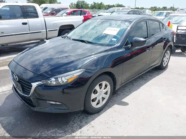 3MZBN1U70JM179319 2018 MAZDA 3 - Image 2