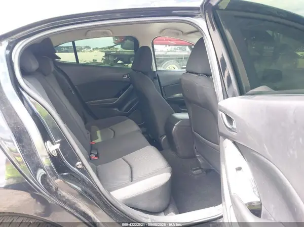 3MZBN1U70JM179319 2018 MAZDA 3 - Image 8