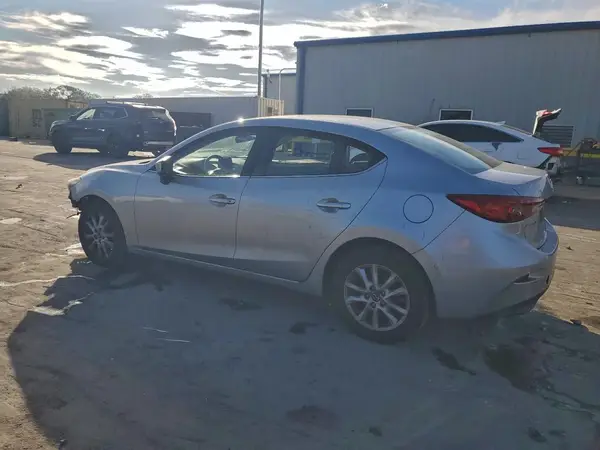 3MZBN1U70JM179451 2018 MAZDA 3 - Image 2