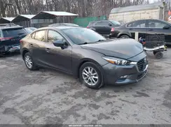 3MZBN1U70JM179613 2018 MAZDA 3