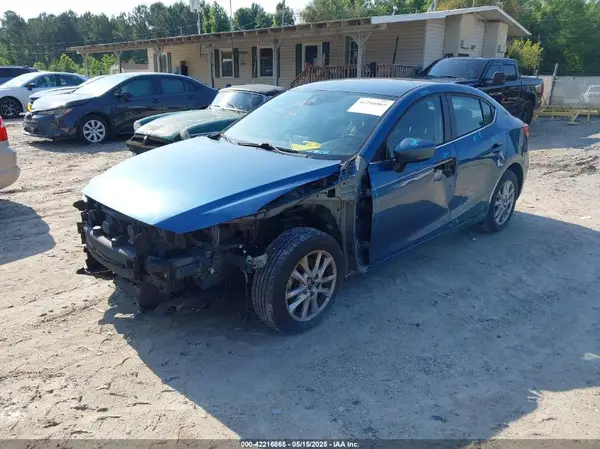 3MZBN1U70JM181345 2018 MAZDA 3 - Image 2