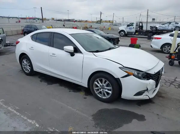 3MZBN1U70JM183046 2018 MAZDA 3 - Image 1